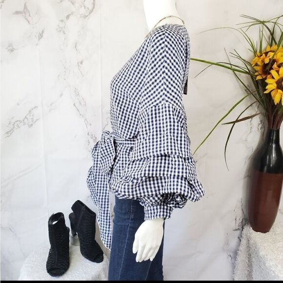 NWT! LF Qed London statement sleeve wrap top - Picture 7 of 10